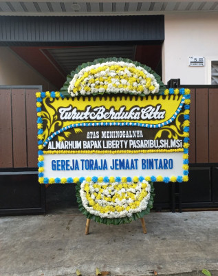 Papan Bunga Duka di Sempu