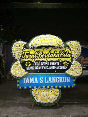 Papan Bunga Duka di Sempu